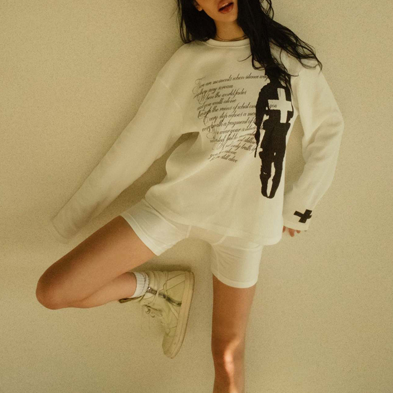 Vintage Fashion T Shirts - تي شيرت عصري بطباعة عتيقة على