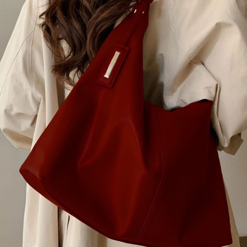 حقيبة حمل كلاسيكية ذات سعة كبي - مراجعة Vintage Fashion Shop وسعره